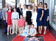 Violet Affleck with her family in 2018 (Image via Getty)